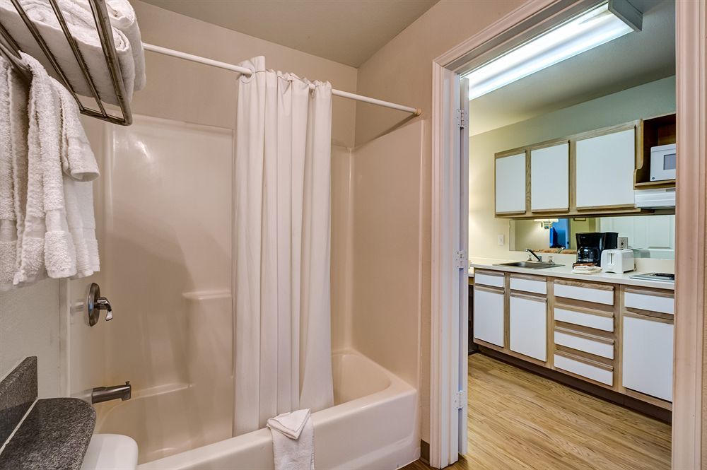 Intown Suites Extended Stay Select Denver - Aurora South Exteriör bild
